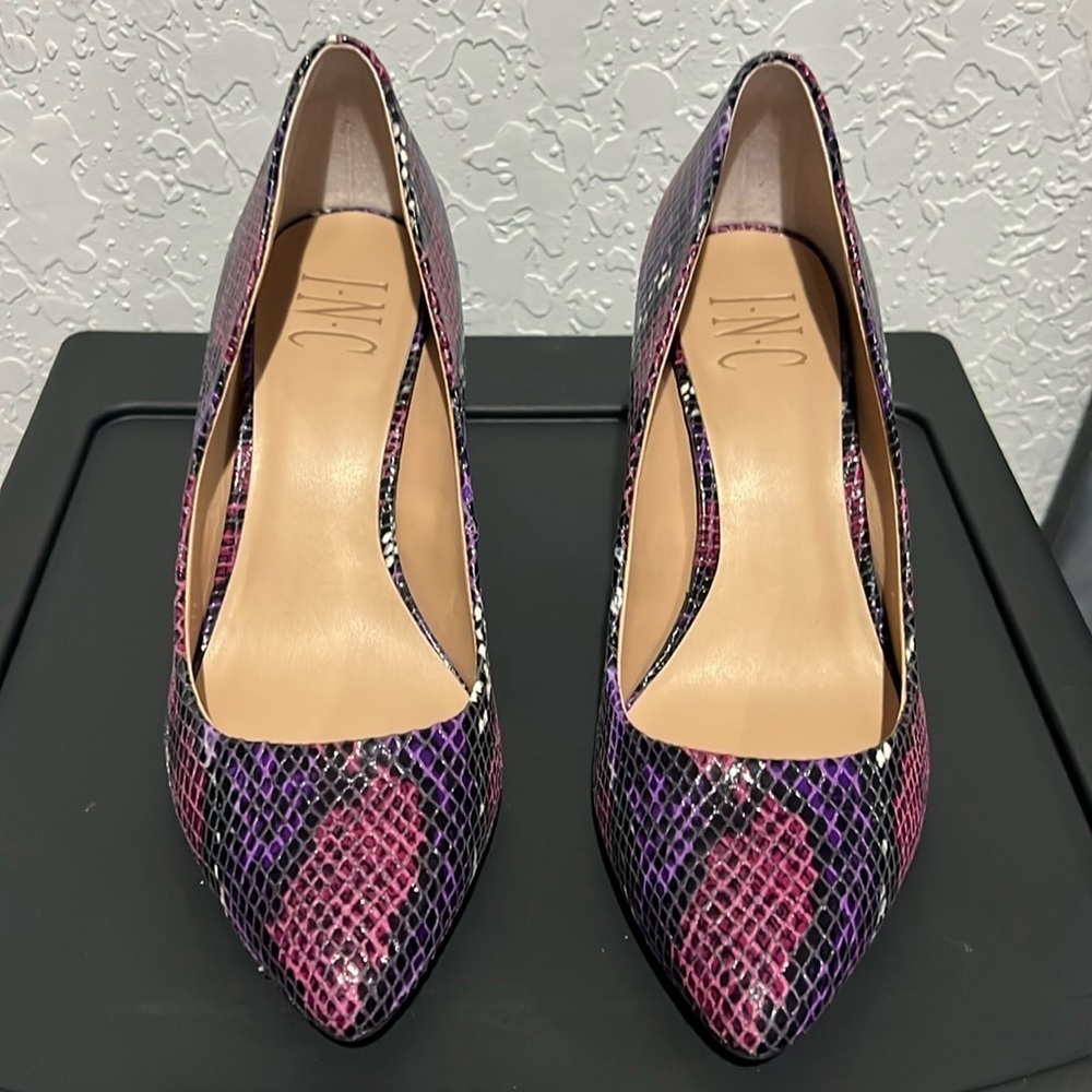 EUC Purple Multi Snake Skin Heels size 6M